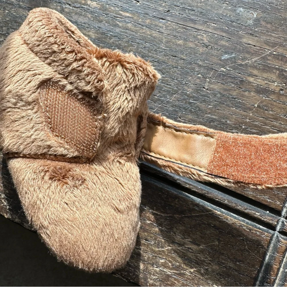 UGG Baby‎ Bixbee Bootie **RIGHT ONLY in Chestnut